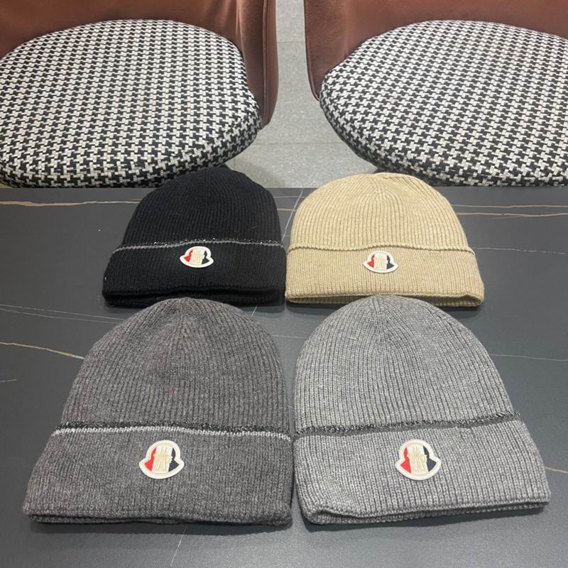 Moncler hat 010321